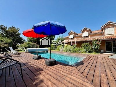 /international/fr/saint-magne-de-castillon-aquitaine-310100651717/