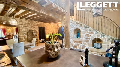 /international/fr/rochechouart-limousin-310096377670/?lang=zh-cn