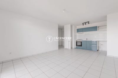 /international/fr/roques-midi-pyrenees-310106837321/