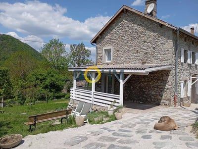 /international/fr/chamalieres-sur-loire-auvergne-310100603651/