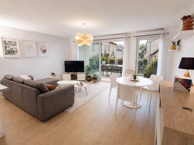 /international/fr/lambesc-provence-alpes-cote-d-azur-310107414335/
