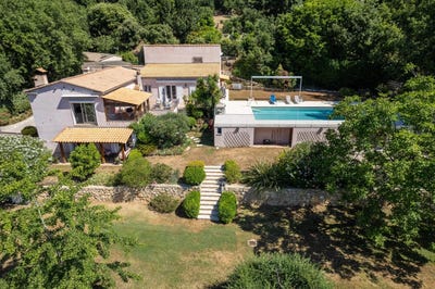 /international/fr/tourrettes-sur-loup-provence-alpes-cote-d-azur-310101186627/