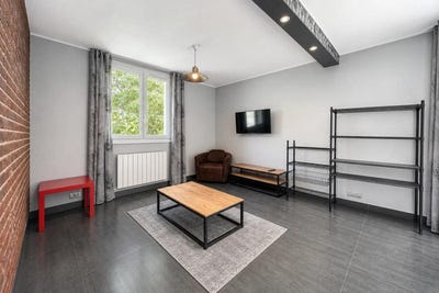 /international/fr/la-lechere-rhone-310108866084/