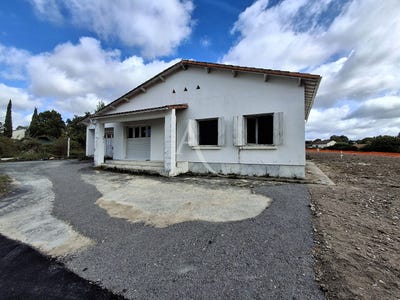 /international/fr/saintes-charente-310109090388/