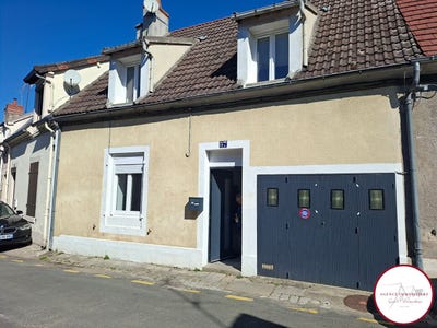 /international/fr/saint-amand-montrond-centre-val-de-loire-310106744847/