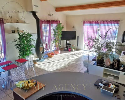/international/fr/adissan-languedoc-roussillon-310098340344/