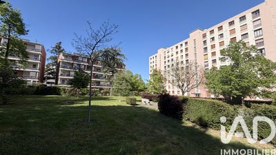 /international/fr/decines-charpieu-rhone-310105429422/
