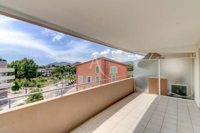 /international/fr/mandelieu-la-napoule-provence-alpes-cote-d-azur-310101274332/?lang=zh-cn
