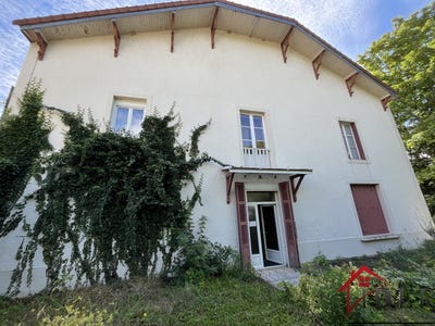 /international/fr/bourbonne-les-bains-ardennes-310093886371/