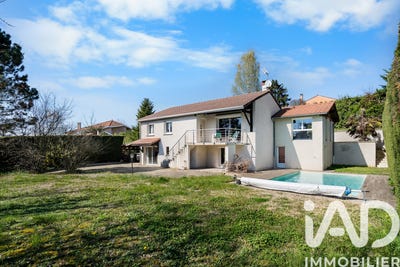 /international/fr/cailloux-sur-fontaines-rhone-310106626579/