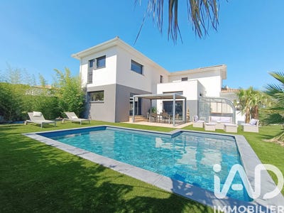 /international/fr/servian-languedoc-roussillon-310106993239/?lang=pt