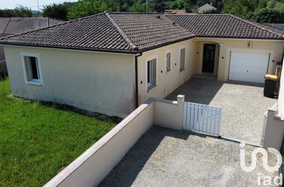 /international/fr/la-couronne-charente-310100228017/?lang=en
