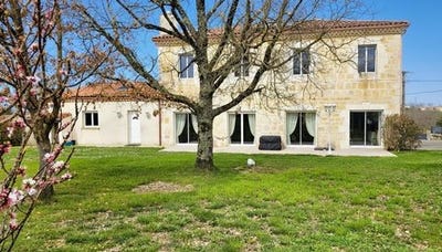/international/fr/castelnau-de-montmiral-midi-pyrenees-310107149080/
