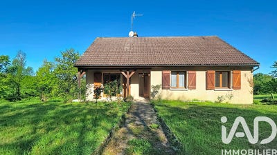 /international/fr/noyant-d-allier-auvergne-310107357535/