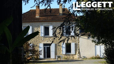 /international/fr/sainte-gemme-charente-310103465017/