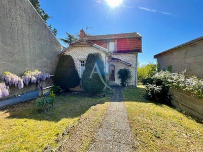 /international/fr/la-chaussee-saint-victor-centre-val-de-loire-310107942770/