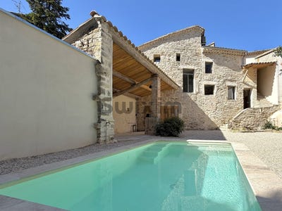 /international/fr/vezenobres-languedoc-roussillon-310106998542/