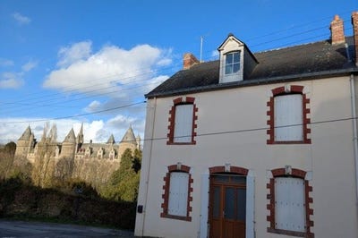 /international/fr/josselin-brittany-310108056882/