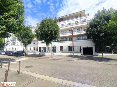 /international/fr/mantes-la-jolie-ile-de-france-310101388086/?lang=fr