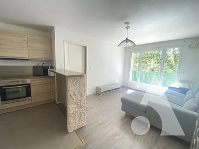 /international/fr/crepy-en-valois-picardie-310109576503/