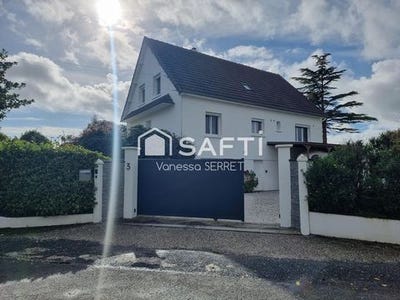 /international/fr/saint-georges-montcocq-la-basse-normandie-310103154053/