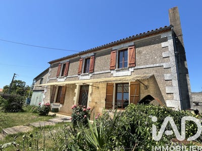 /international/fr/lussac-charente-310108589195/