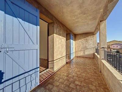 /international/fr/la-crau-provence-alpes-cote-d-azur-310101325038/