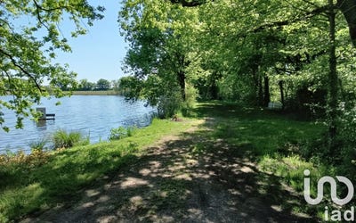 /international/fr/chateaumeillant-centre-val-de-loire-310099424357/?lang=zh-tw