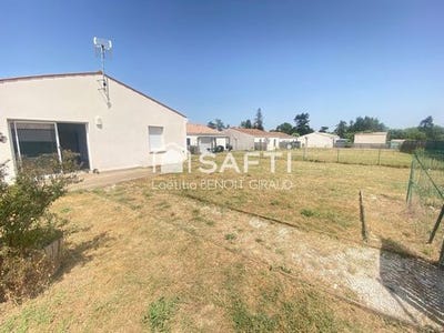 /international/fr/cozes-charente-310109079159/