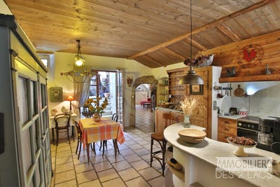 /international/fr/menthon-saint-bernard-rhone-310106682889/