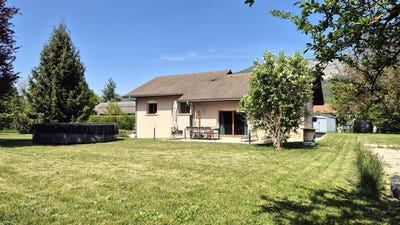 /international/fr/saint-pierre-en-faucigny-rhone-310106158378/