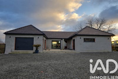 /international/fr/dollon-pays-de-la-loire-310106080510/