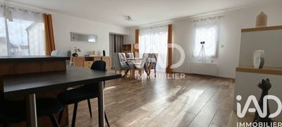 /international/fr/fontenay-le-comte-pays-de-la-loire-310107888905/