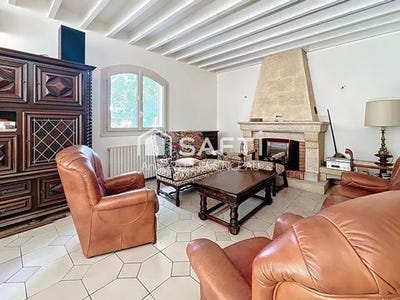 /international/fr/prignac-et-marcamps-aquitaine-310102439728/