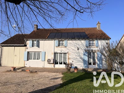 /international/fr/taize-aizie-charente-310106395942/