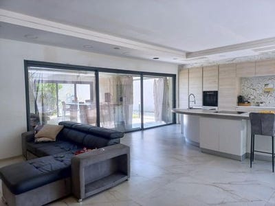 /international/fr/bourg-les-valence-rhone-310110341649/