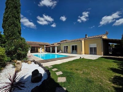 /international/fr/montboucher-sur-jabron-rhone-310108136454/
