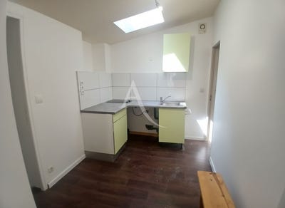/international/fr/saintes-charente-310108940361/