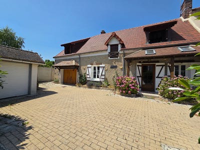 /international/fr/dourdan-ile-de-france-310108940085/