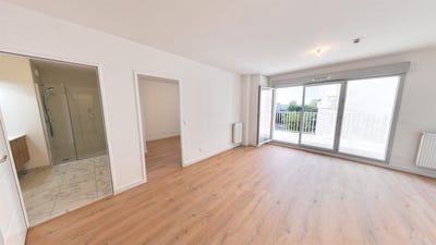 /international/fr/la-rochelle-charente-310108995410/