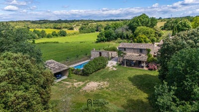 /international/fr/uzes-languedoc-roussillon-310109098856/?lang=es