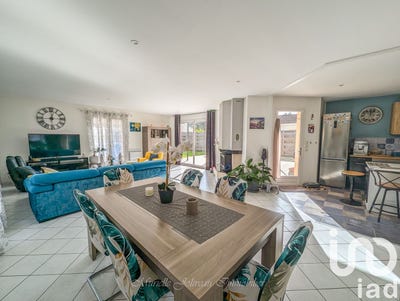 /international/fr/castelnau-de-medoc-aquitaine-310095318941/
