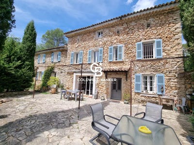 /international/fr/lorgues-provence-alpes-cote-d-azur-310108430166/
