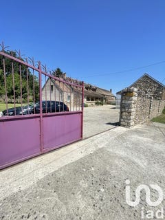 /international/fr/saint-valerien-burgundy-310100666160/