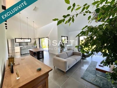 /international/fr/saint-seurin-de-cadourne-aquitaine-310099660191/