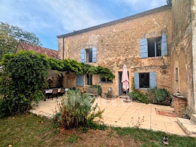 /international/fr/champcevinel-aquitaine-310119928446/