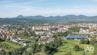 /international/fr/riom-auvergne-310103608173/