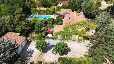 /international/fr/auriol-provence-alpes-cote-d-azur-310099653784/