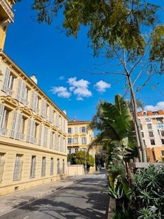 /international/fr/nice-provence-alpes-cote-d-azur-310108677648/