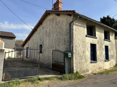 /international/fr/sommieres-du-clain-charente-310107191547/